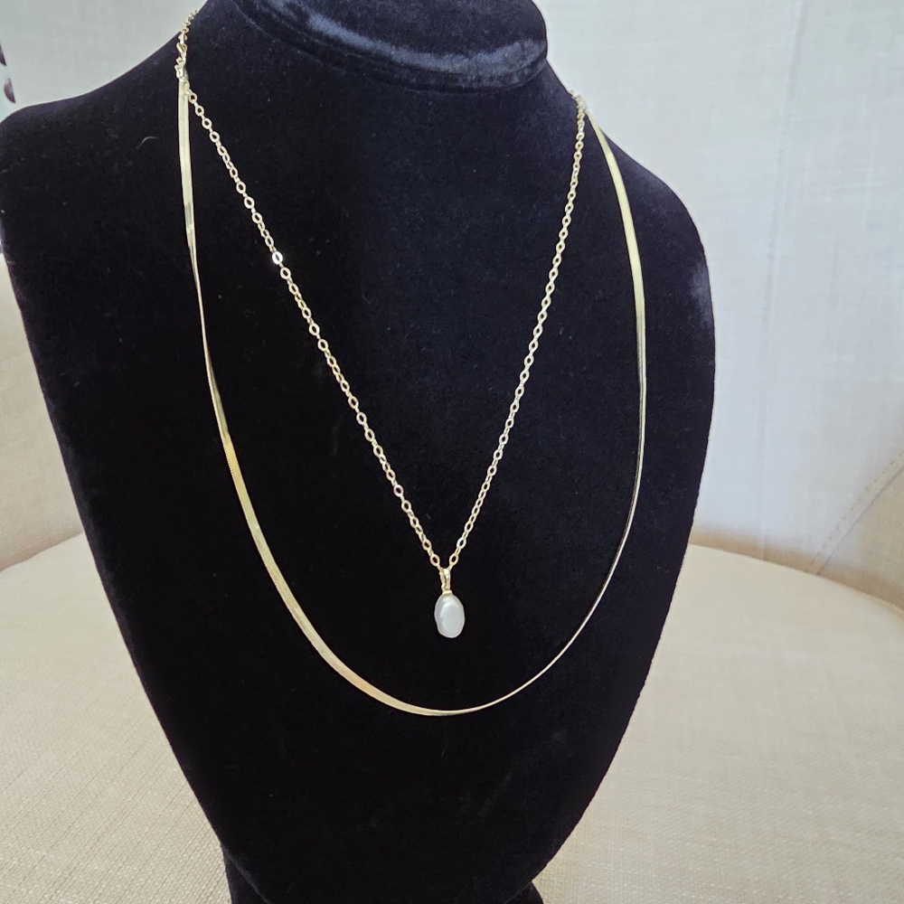 Kendra Scott Rhodium Gold White Pearl Lindsey Multi Strand Necklace - Picture 2 of 7